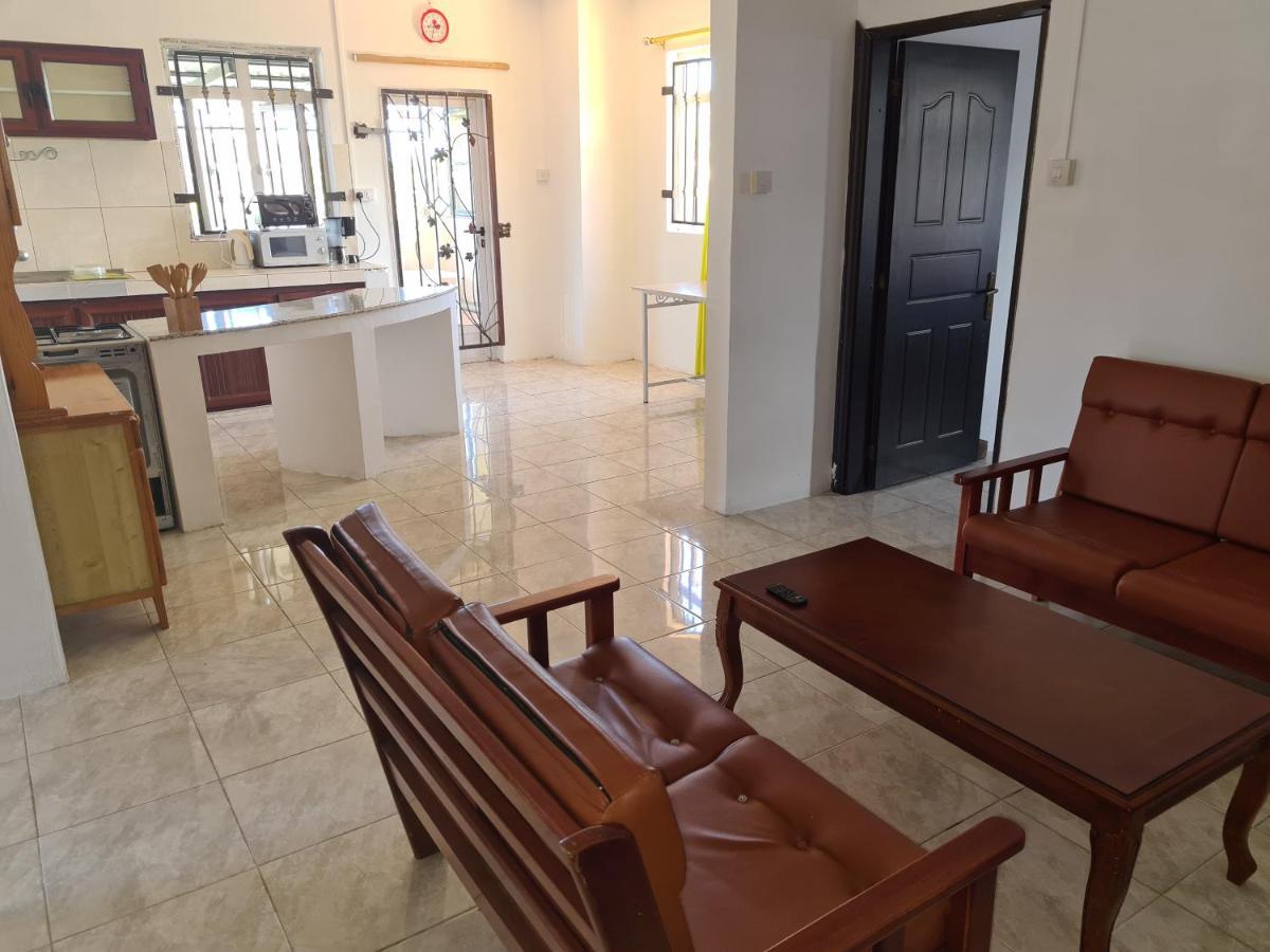 Oasis Tropical Aparthotel Pereybere Beach Buitenkant foto