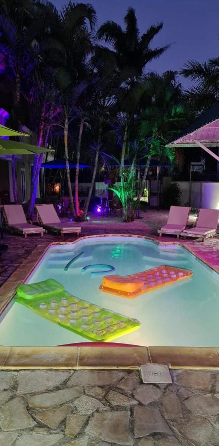 Oasis Tropical Aparthotel Pereybere Beach Buitenkant foto